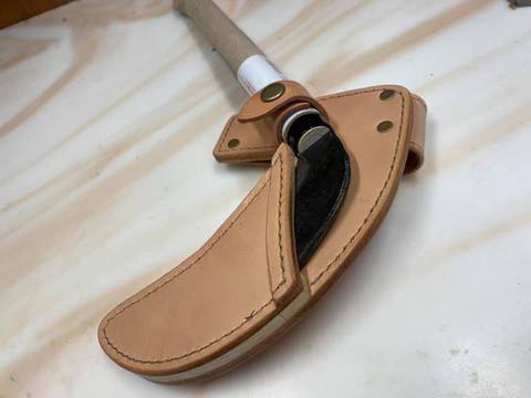 栃木レザー鎌シース
