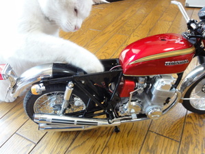 CB750Four（猫の整備士