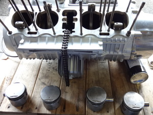 ＣＢ750レストア日記（ピストン）