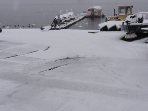 山中湖は雪！（わかさぎ釣り）