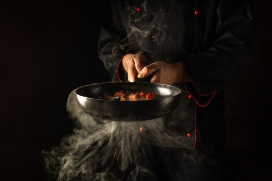 香ばしい料理も、そうでない料理も、火をコントロールすることが重要である。